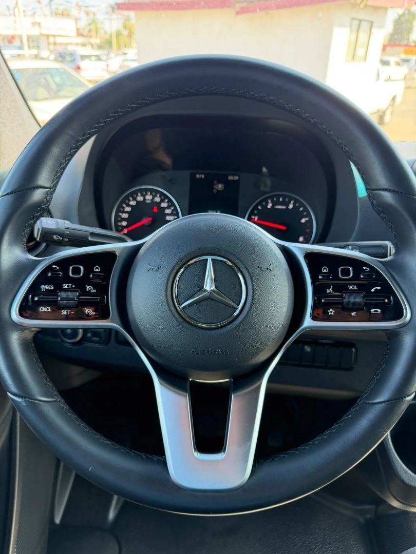 Used 2019 Mercedes-Benz Sprinter 2500 image 20