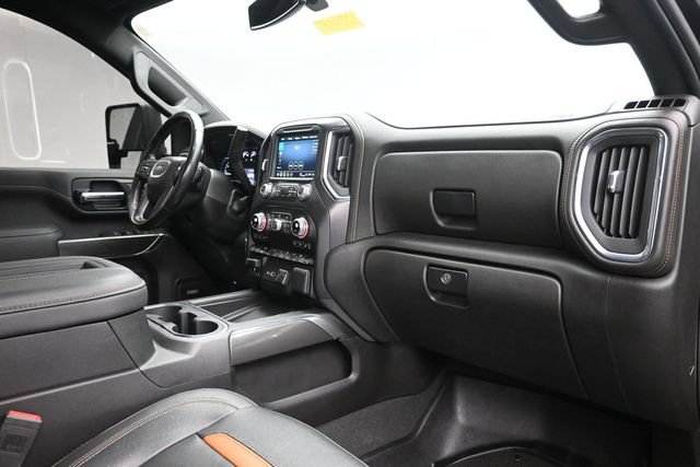 Used 2022 GMC Sierra 2500 AT4 w/ AT4 Preferred Package AWD/4WD image 27