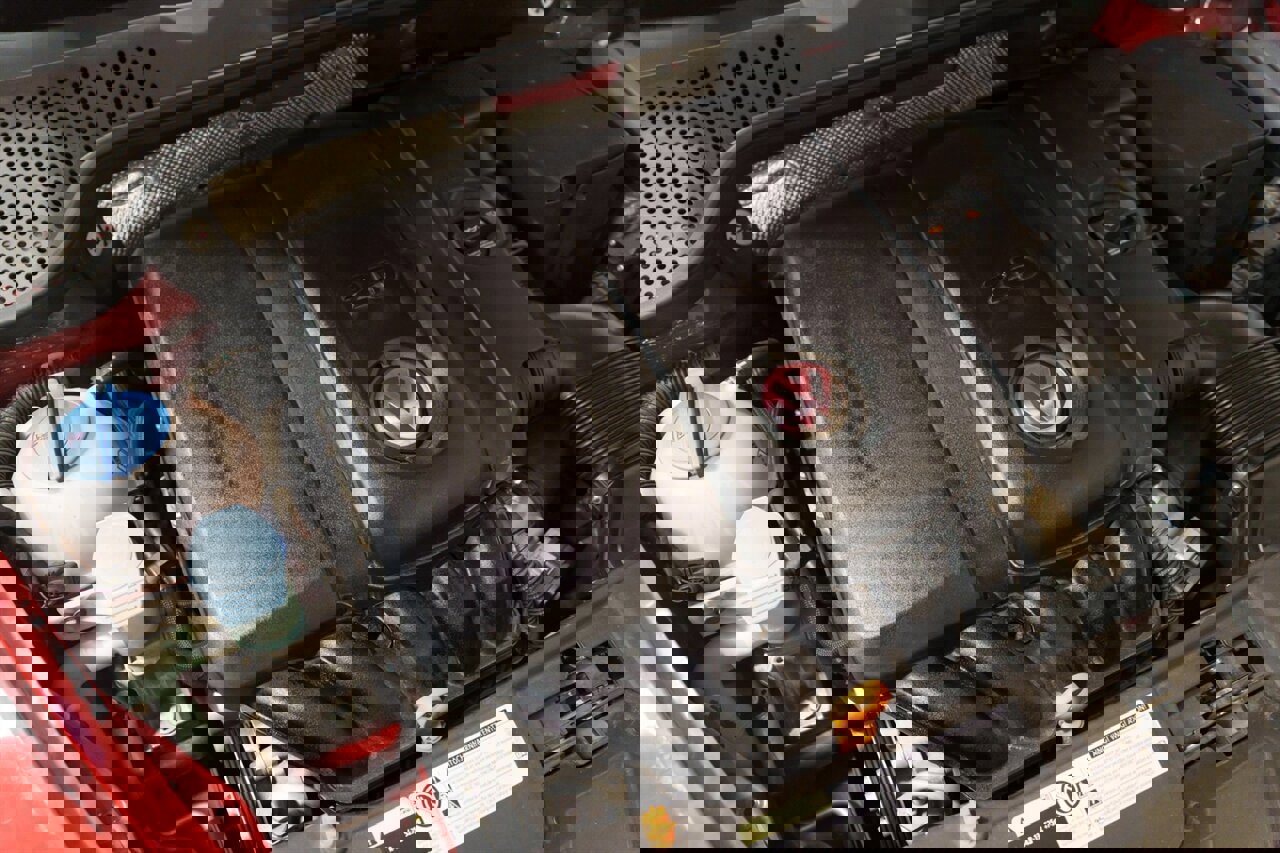 Used 2013 Volkswagen Beetle 2.5 image 28