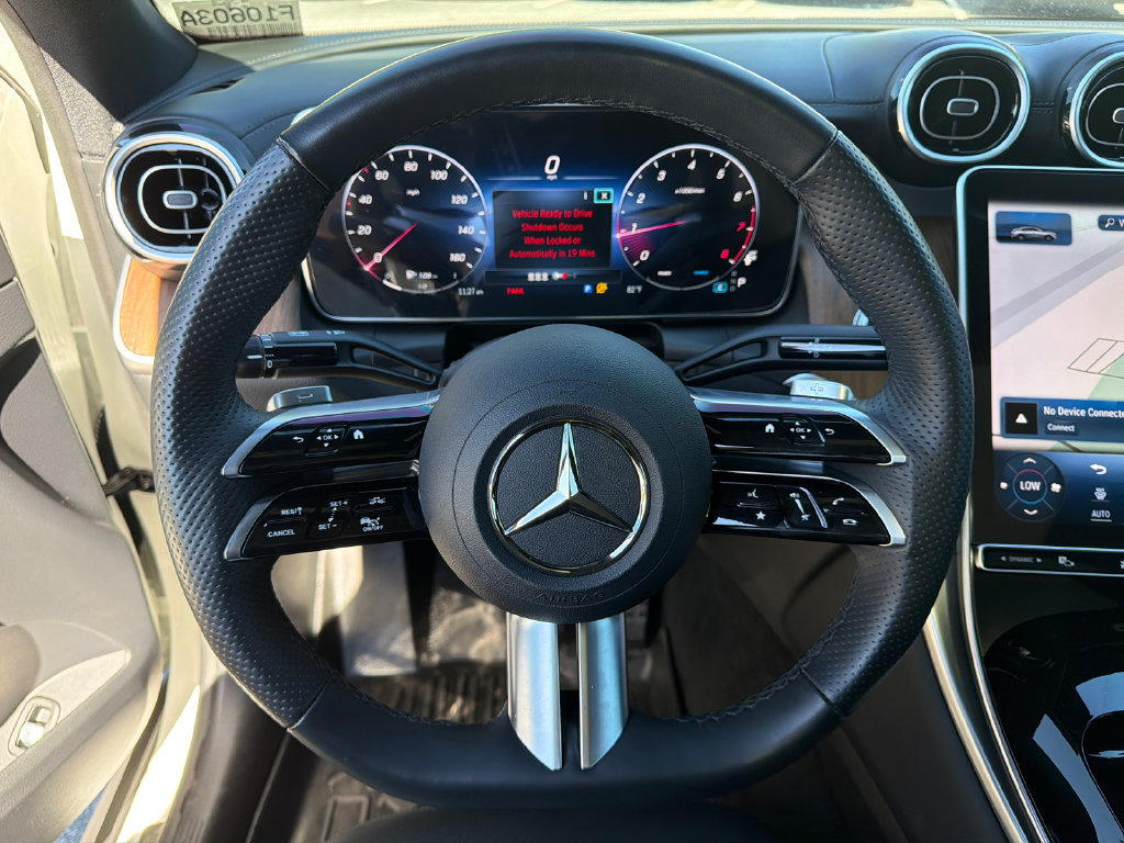 Used 2024 Mercedes-Benz GLC 300 4MATIC image 24