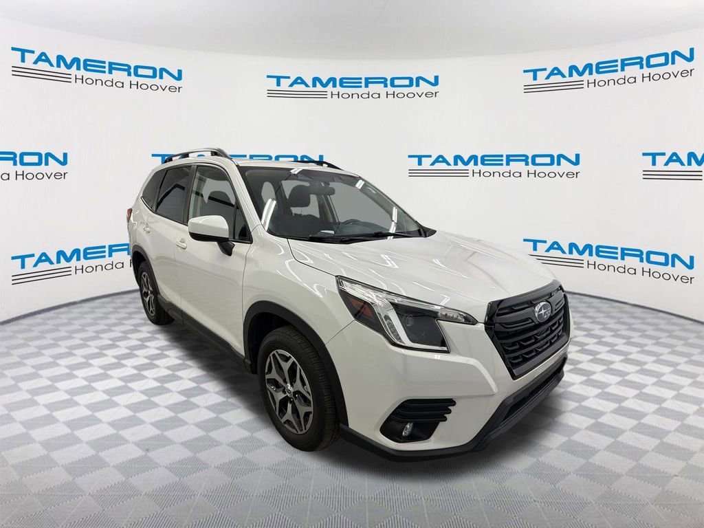 Used 2024 Subaru Forester Premium image 7
