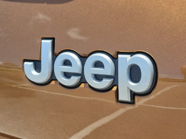 New 2026 Jeep Grand Cherokee L Limited w/ Luxury Tech Group II AWD/4WD image 6