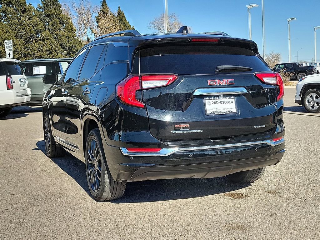 Used 2023 GMC Terrain Denali w/ Black Diamond Edition image 8
