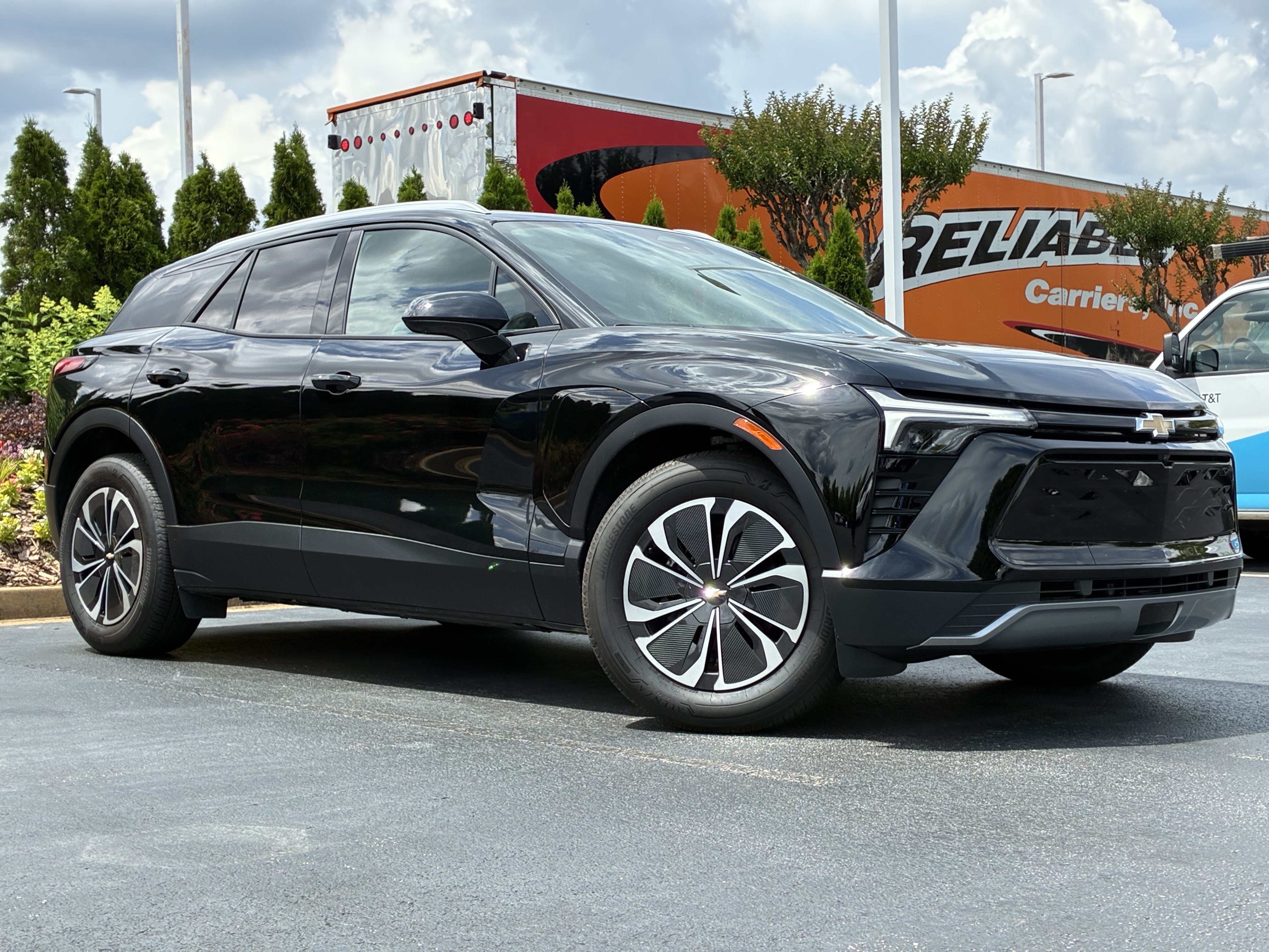 Used 2026 Chevrolet Blazer EV LT FWD image 2