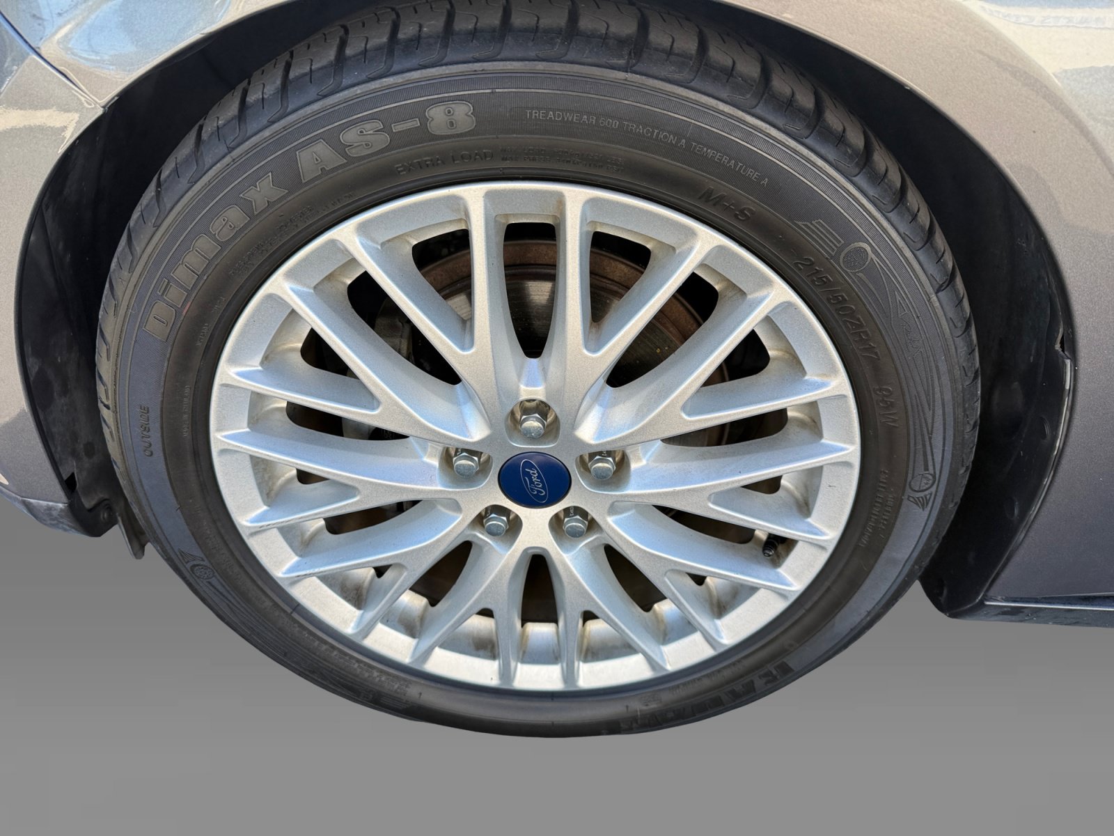 Used 2014 Ford Focus Titanium FWD image 9