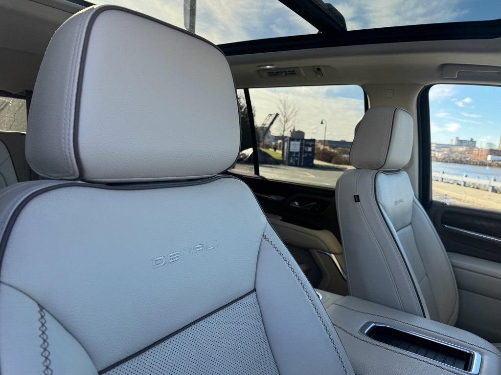 Used 2021 GMC Yukon Denali image 23