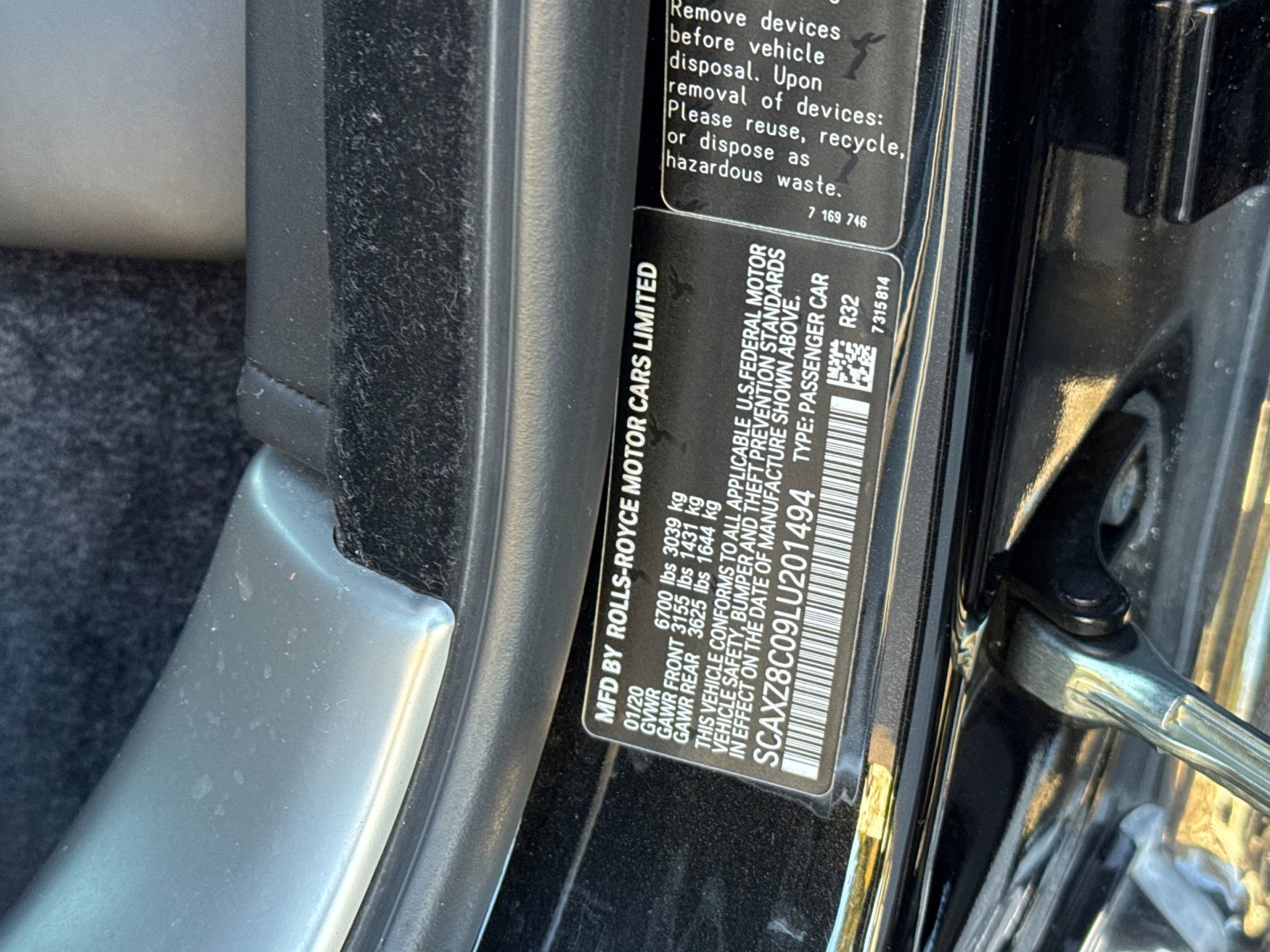 Used 2020 Rolls-Royce Dawn image 33