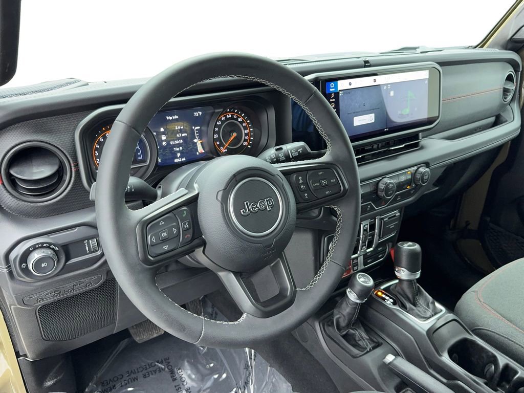 Used 2025 Jeep Wrangler Unlimited Rubicon image 14