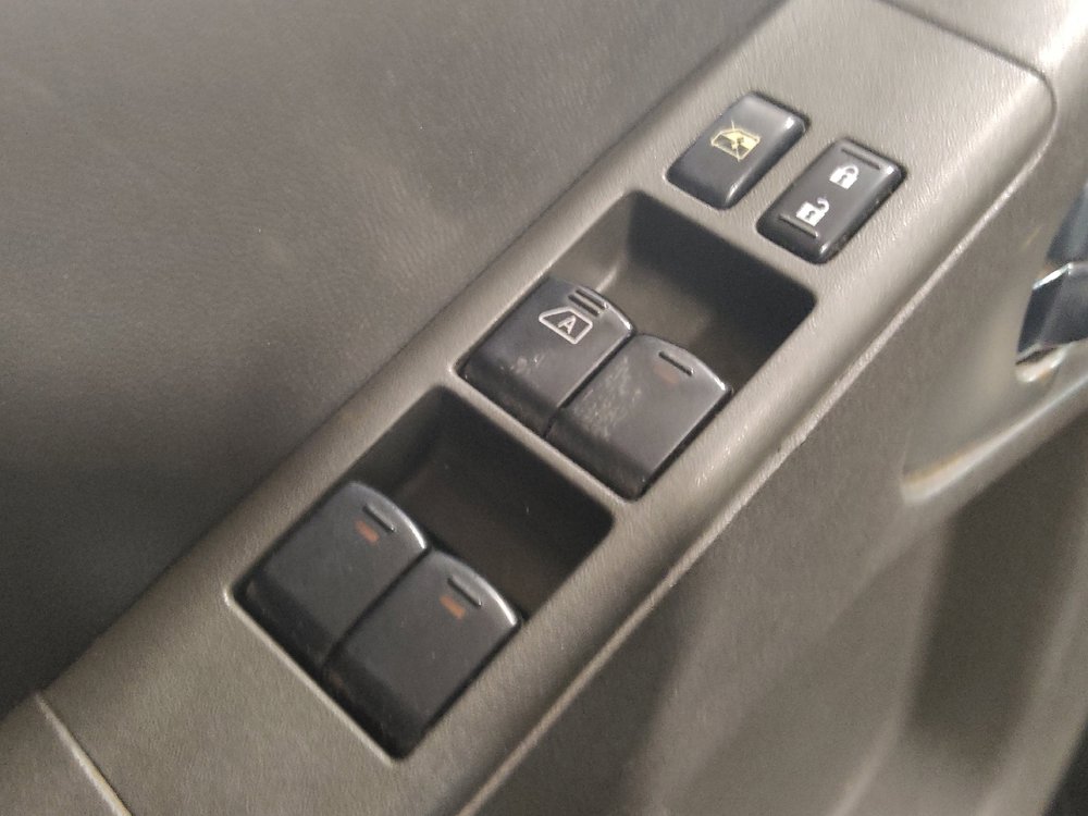 Used 2018 Nissan Frontier PRO-4X AWD/4WD image 27