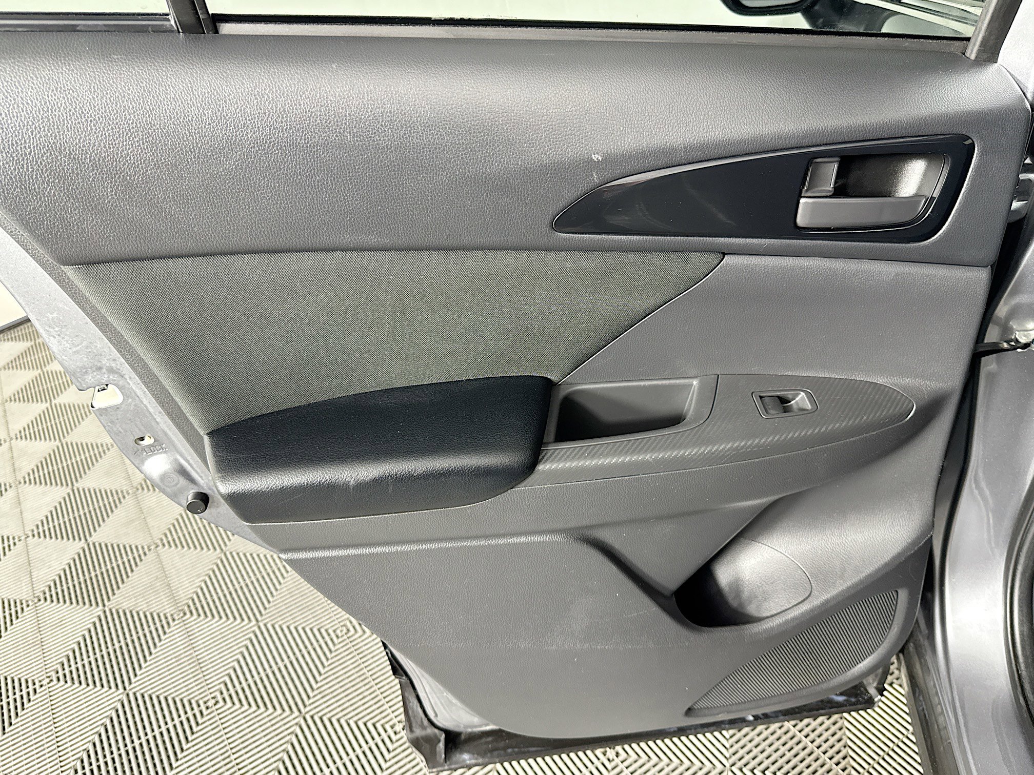 Used 2020 Mitsubishi Eclipse Cross ES FWD image 24