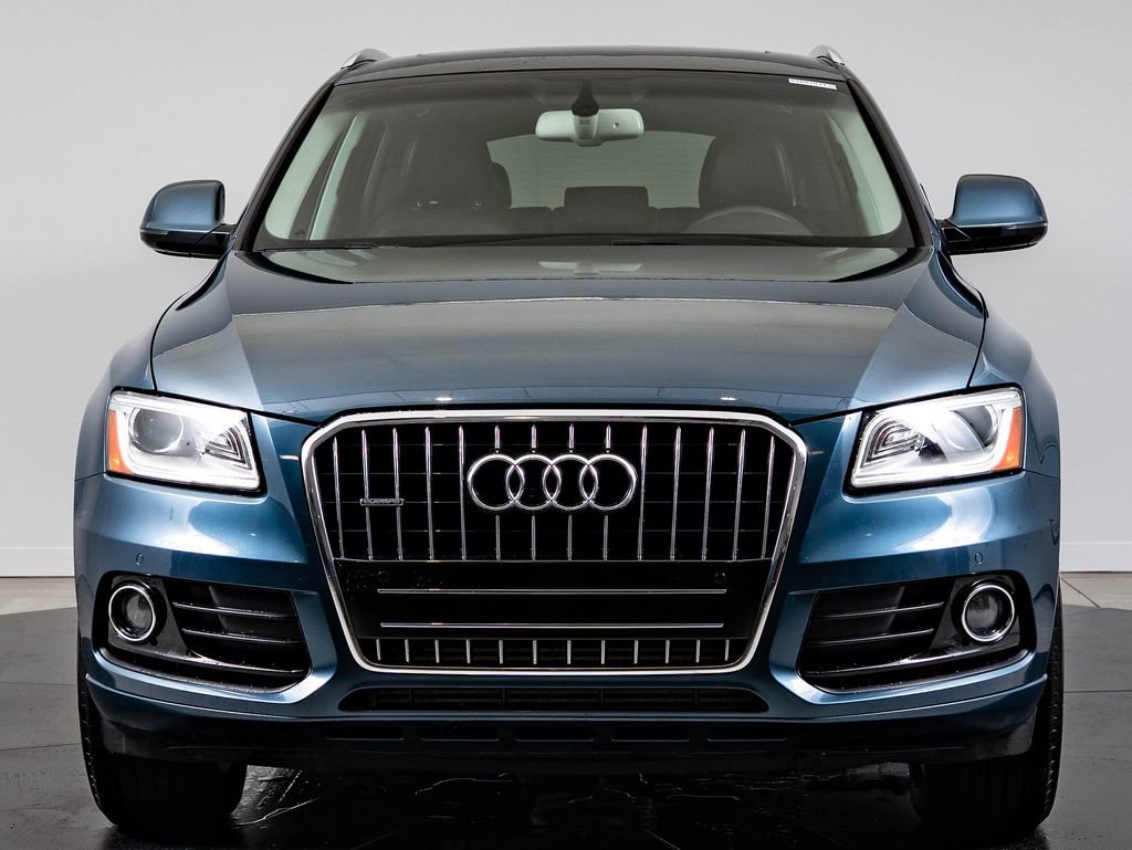 Used 2016 Audi Q5 2.0T Premium Plus w/ Technology Package AWD/4WD image 2