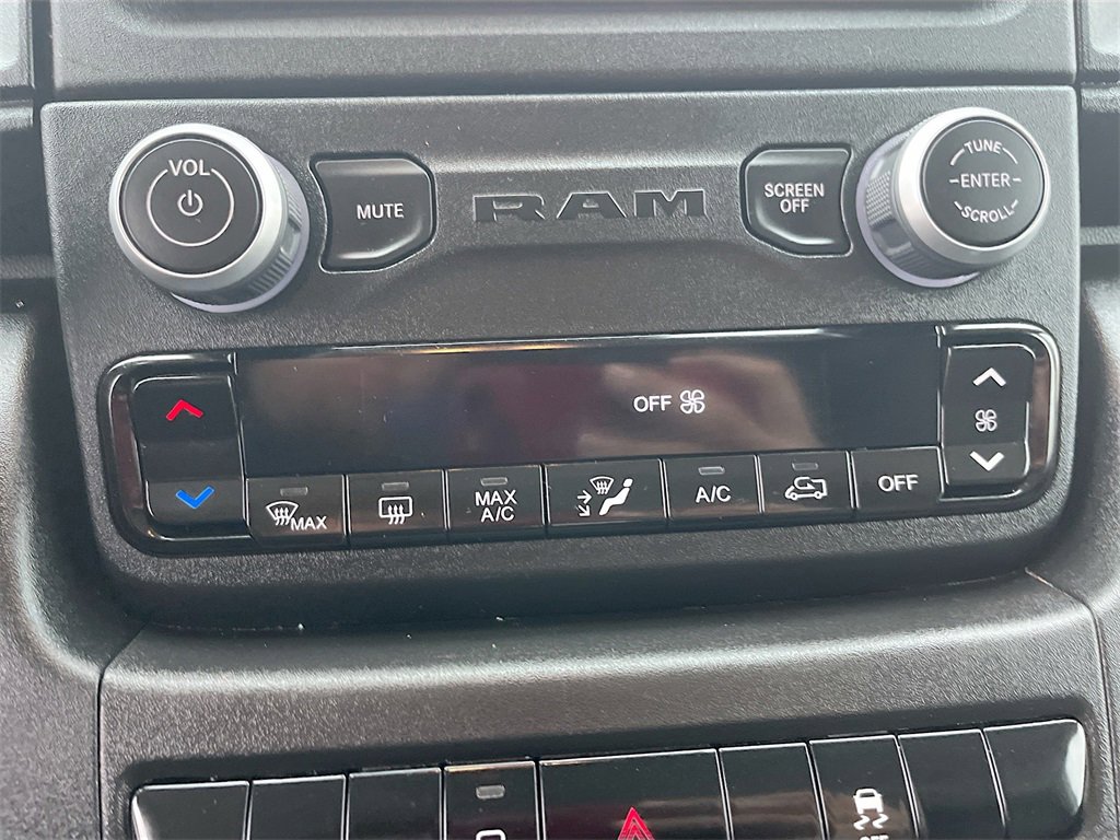 Used 2025 RAM ProMaster 2500 w/ U-Haul Equipment Group image 15