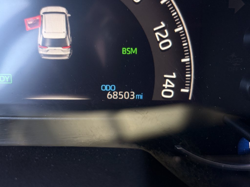 Used 2024 Toyota RAV4 SE AWD/4WD image 4