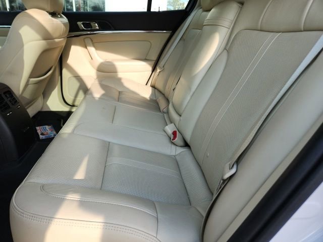 Used 2013 Lincoln MKS image 15
