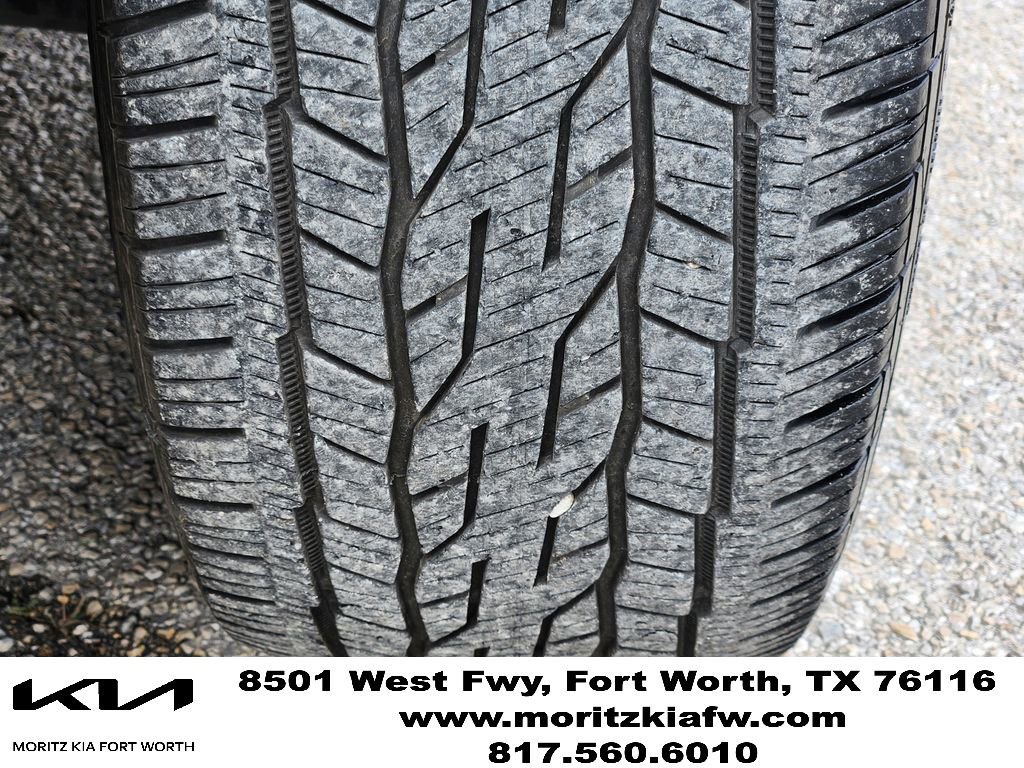 Used 2024 Chevrolet Traverse RS FWD image 10