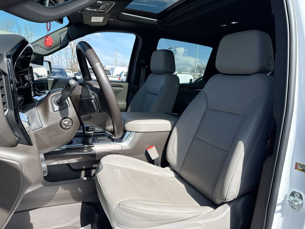 Used 2023 Chevrolet Silverado 1500 LTZ w/ LTZ Premium Package image 11