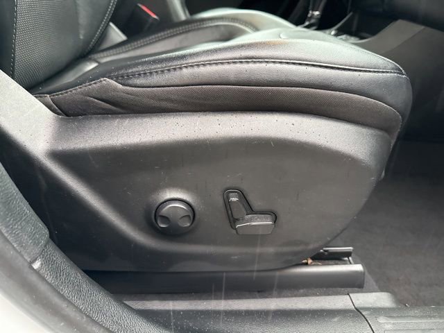 Used 2023 Jeep Cherokee Altitude Lux image 11