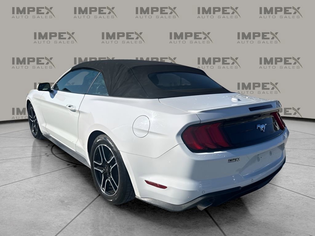 Used 2020 Ford Mustang Premium image 3