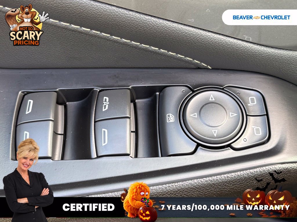 Used 2023 Chevrolet Traverse LT AWD/4WD image 34