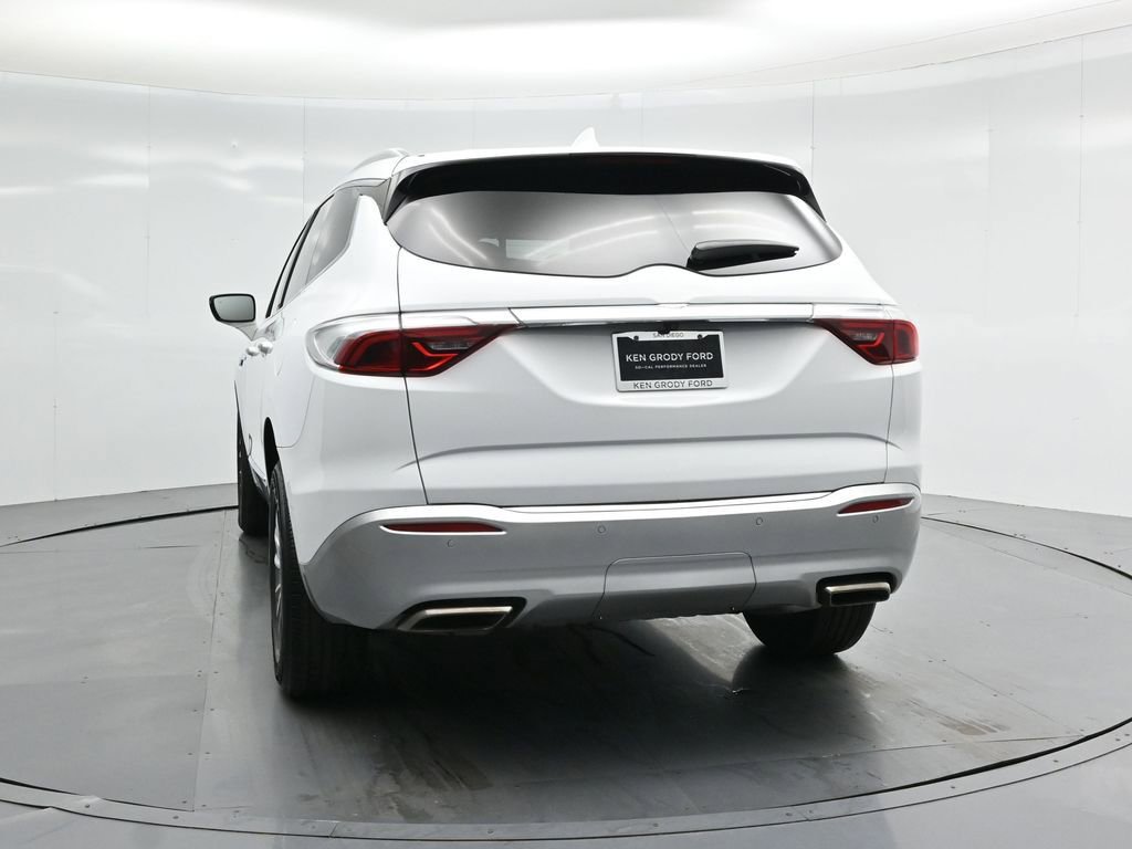 Used 2022 Buick Enclave Essence image 30