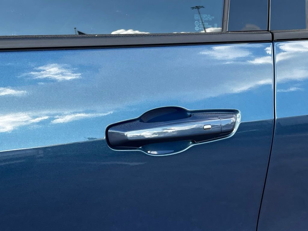 New 2026 Chevrolet Traverse LT w/ LPO, Floor Liner Package image 21