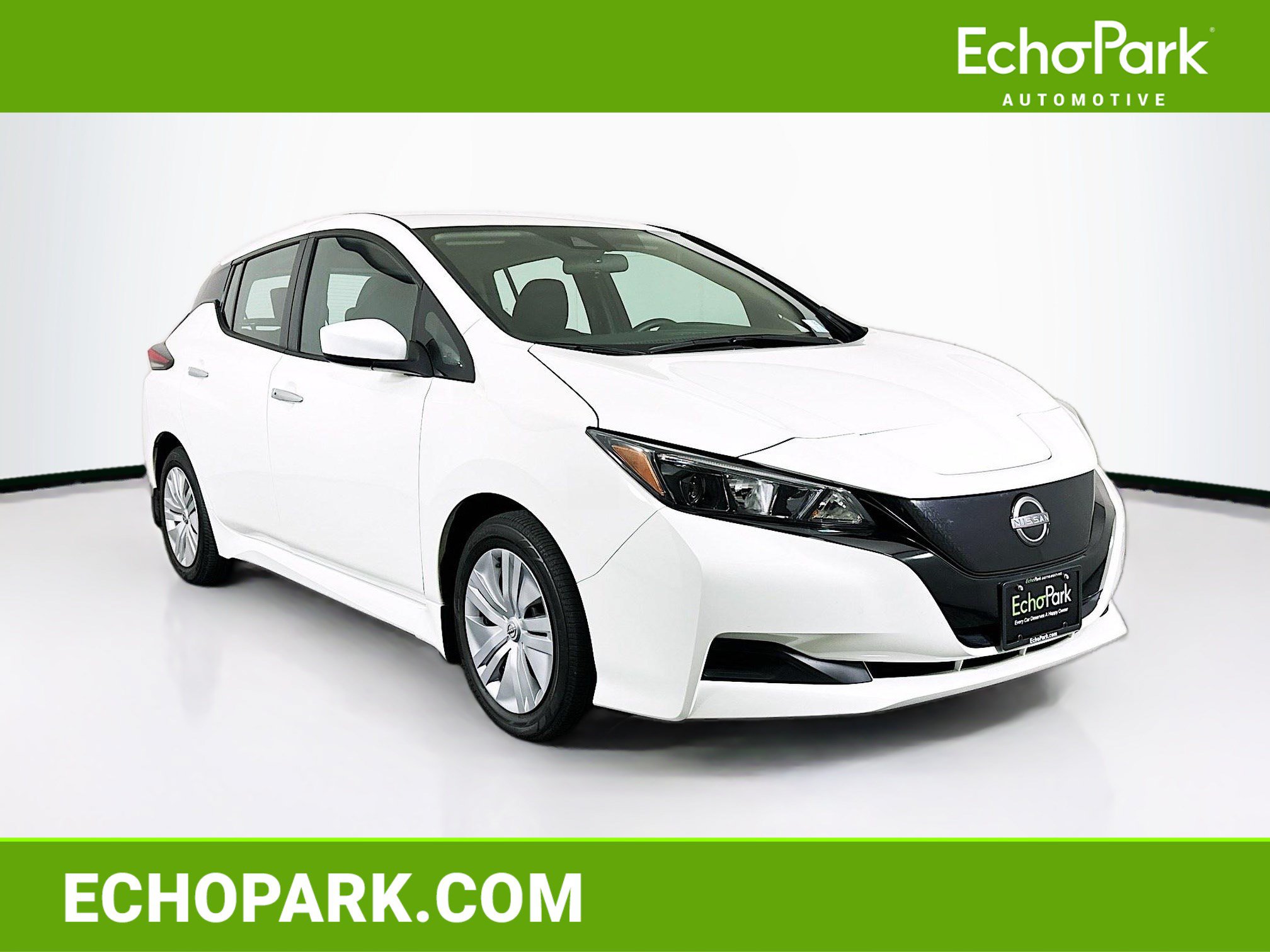 Used 2025 Nissan Leaf S FWD image 1