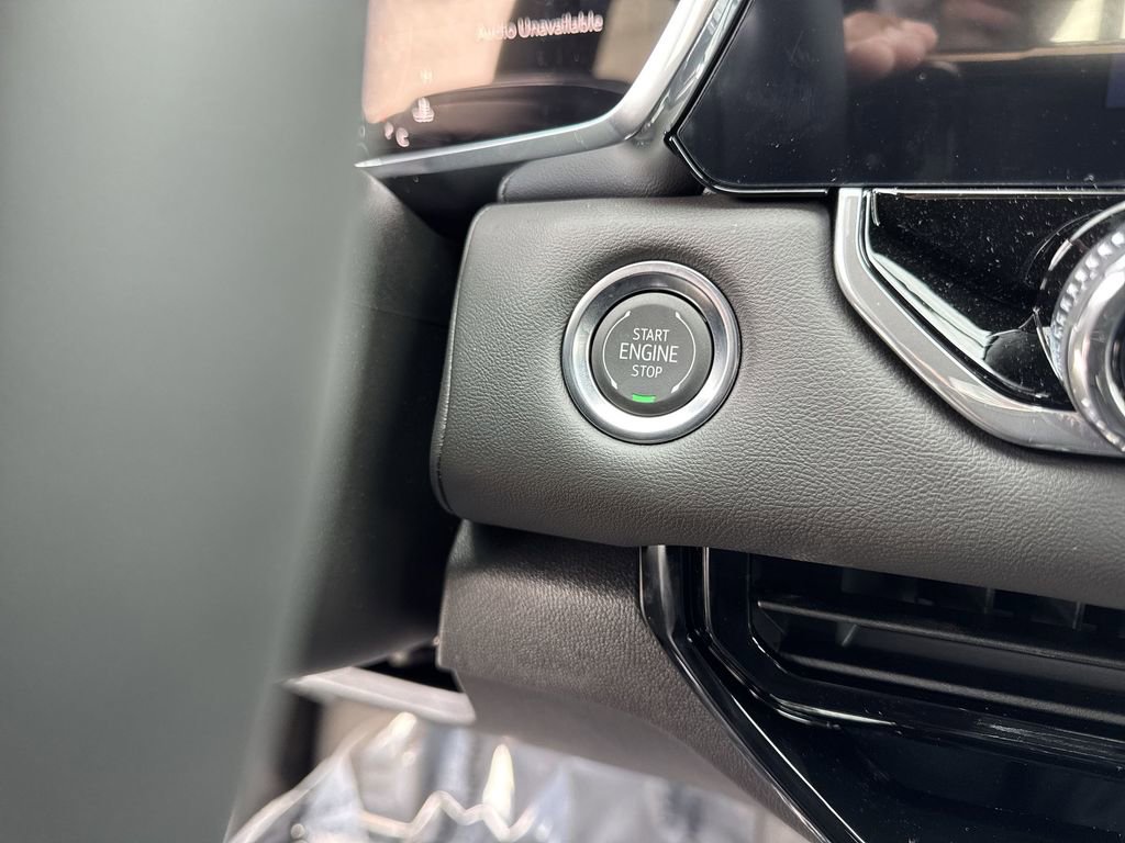 New 2026 GMC Canyon Elevation w/ Convenience Package image 26