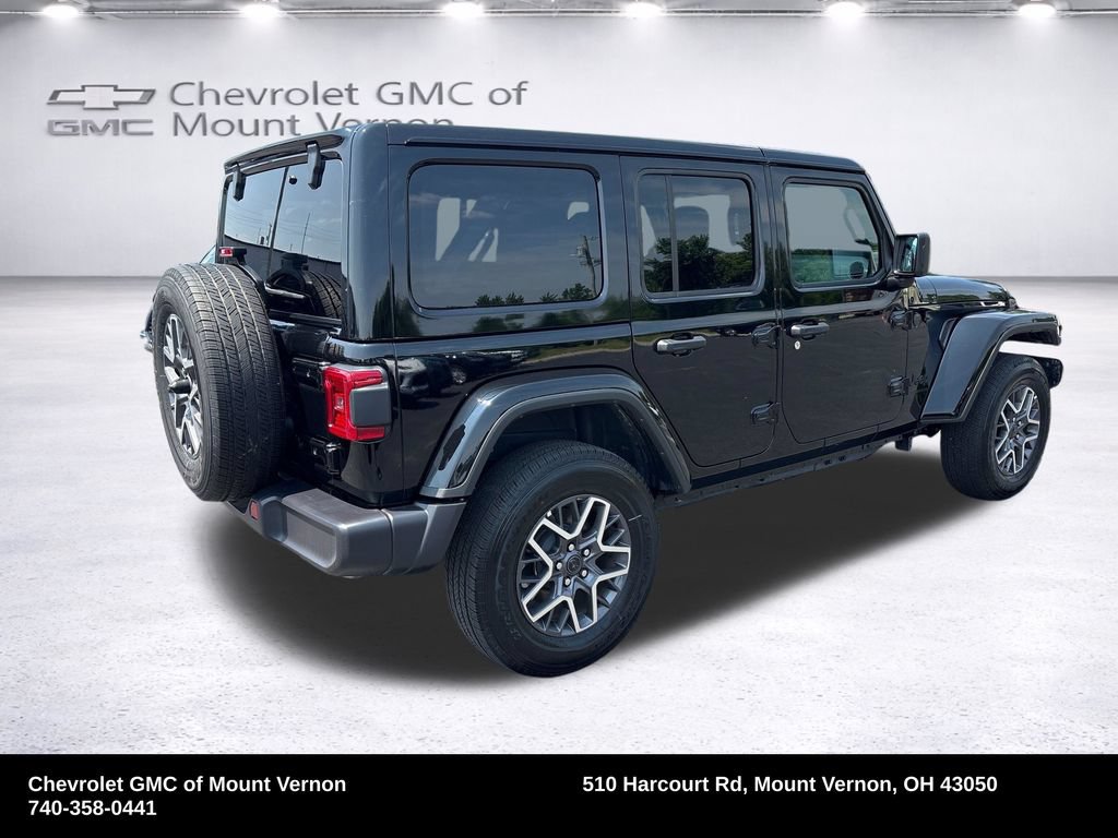 Used 2026 Jeep Wrangler Unlimited Sahara AWD/4WD image 5