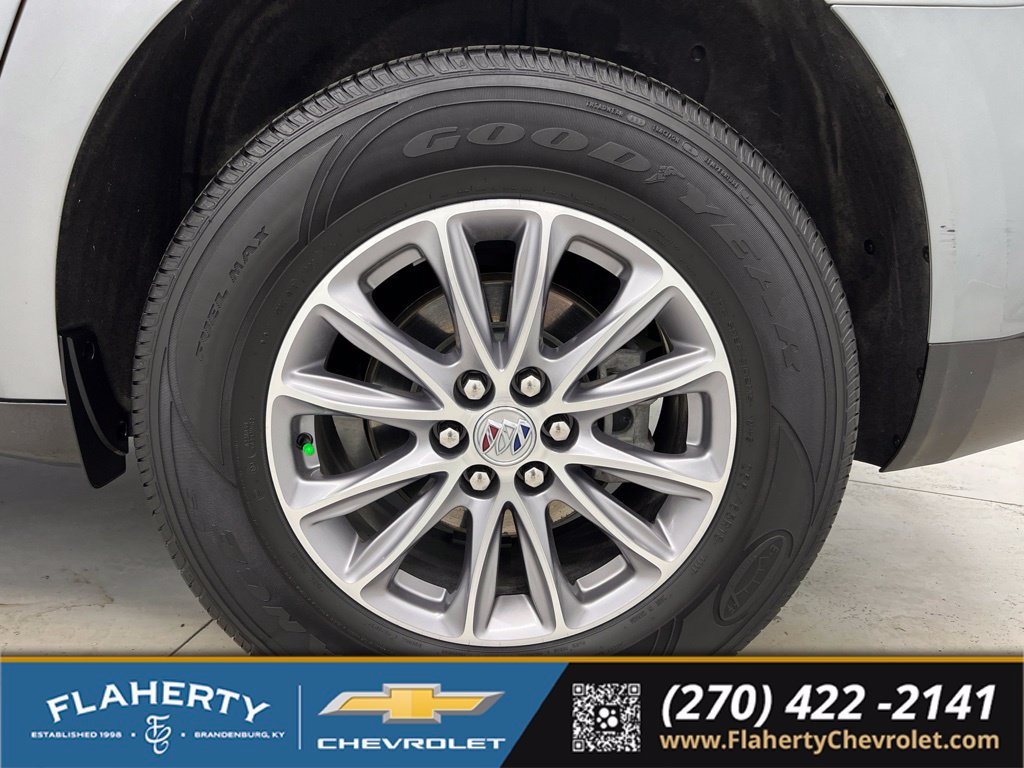 Used 2023 Buick Enclave Essence FWD image 18