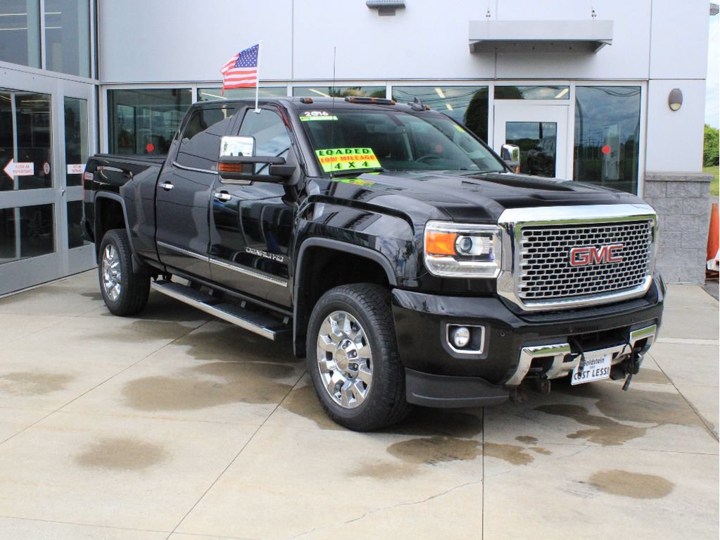 Used 2016 GMC Sierra 2500 Denali w/ Snow Plow Prep Package AWD/4WD image 4