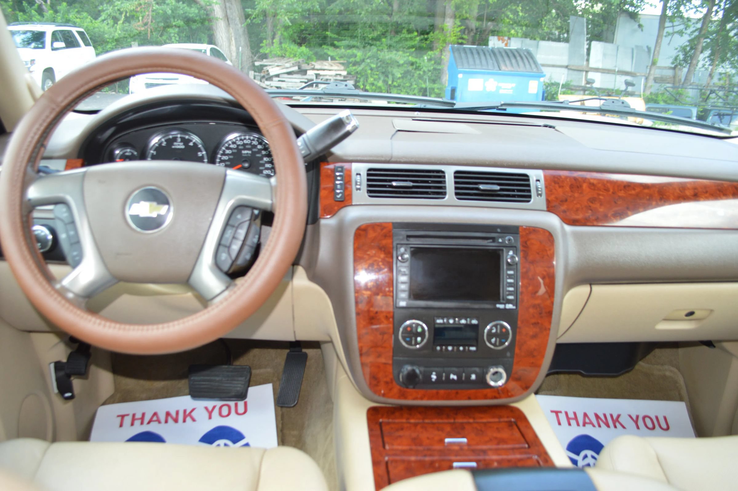 Used 2011 Chevrolet Avalanche LTZ AWD/4WD image 18