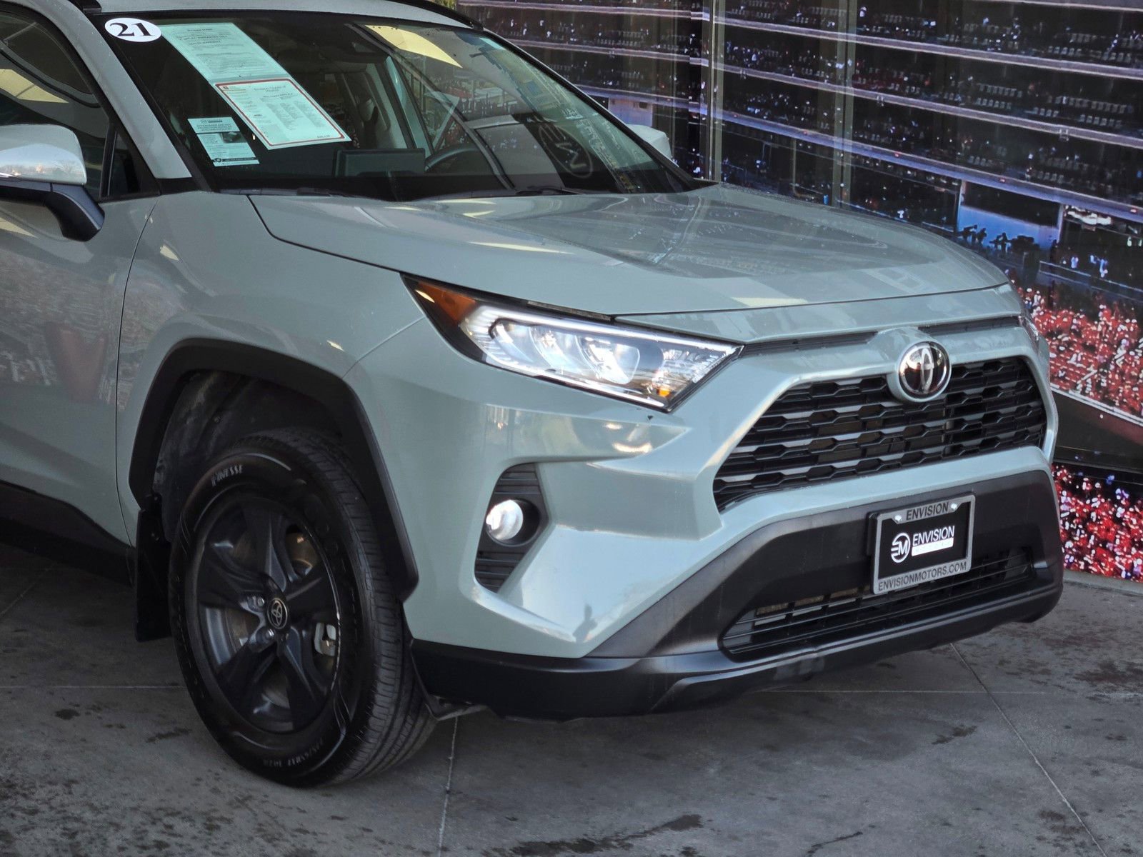 Used 2021 Toyota RAV4 XLE w/ XLE Grade Weather Package image 2