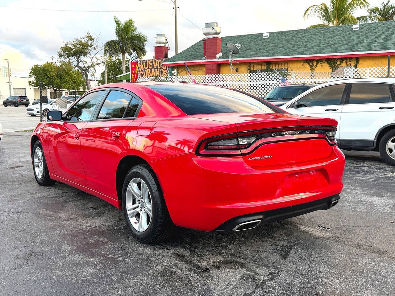 Used 2022 Dodge Charger SXT RWD image 19