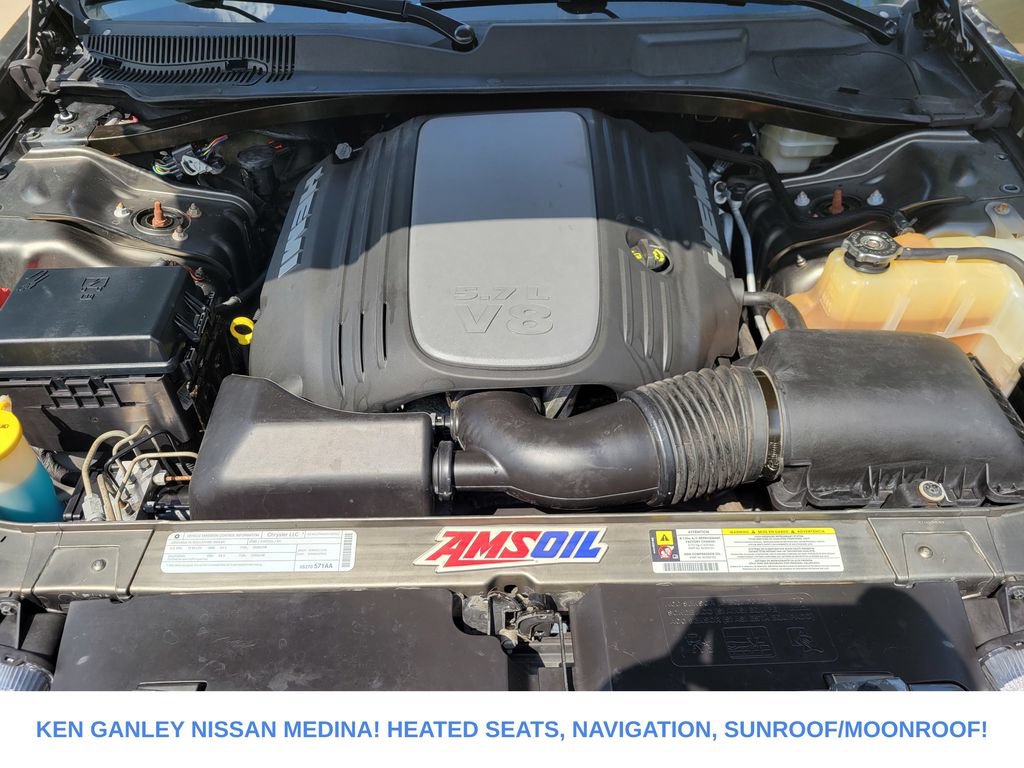Used 2009 Chrysler 300 C RWD image 23