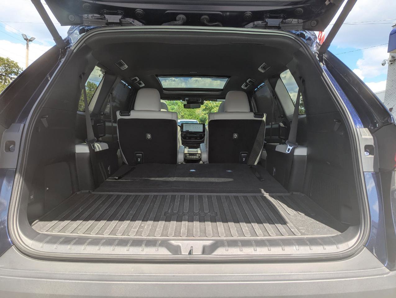 Used 2024 Toyota Grand Highlander AWD Hybrid image 56