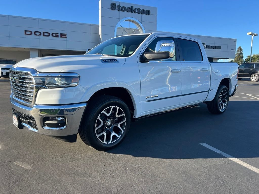 Used 2025 RAM 1500 Laramie w/ Trailer Tow Group AWD/4WD image 4