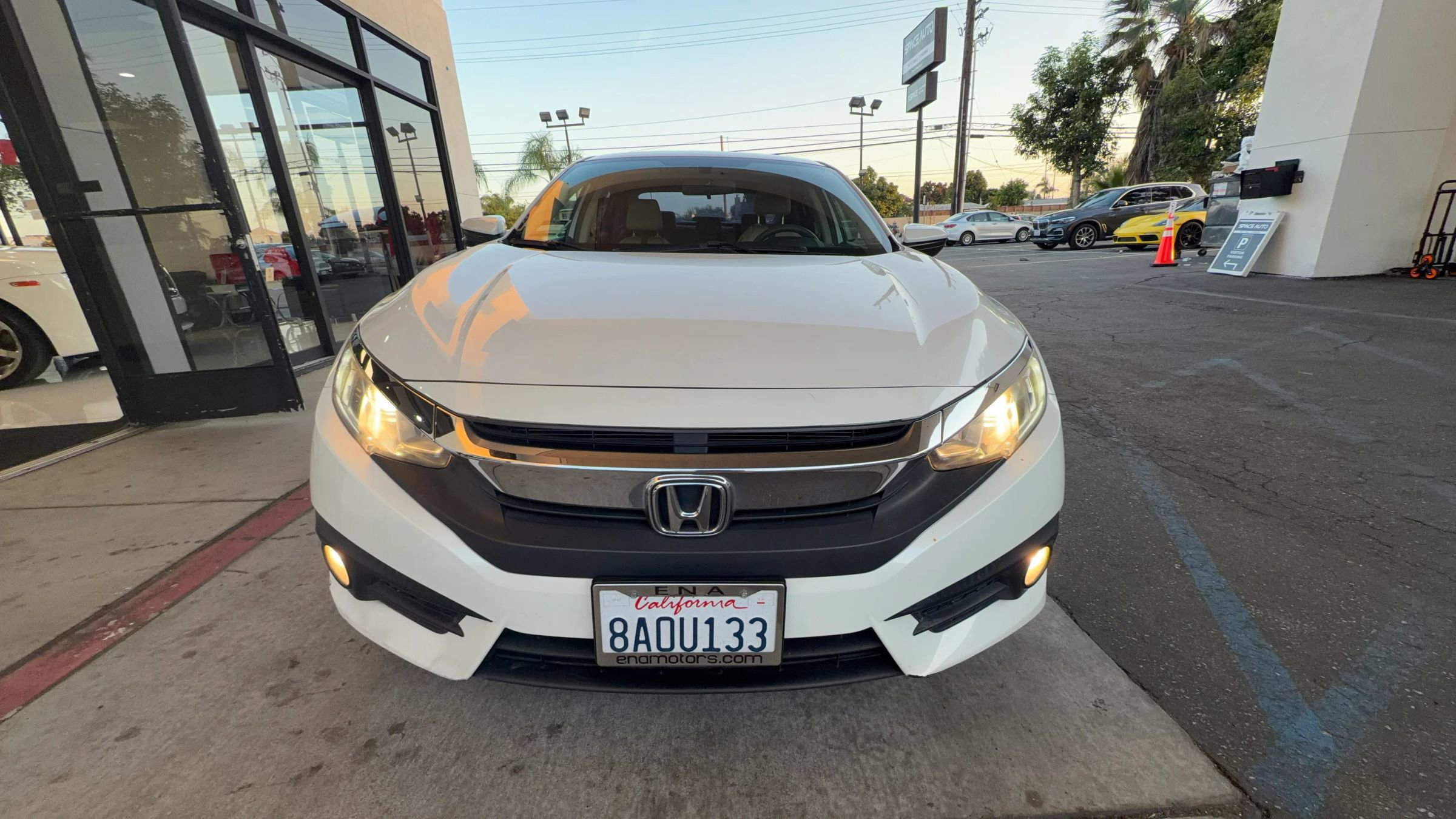 Used 2017 Honda Civic EX-T image 2