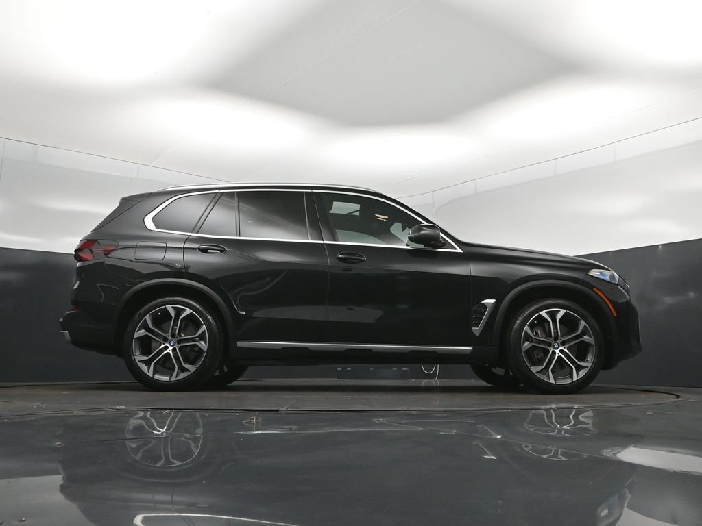 Certified 2024 BMW X5 xDrive50e w/ Premium Package AWD/4WD image 43
