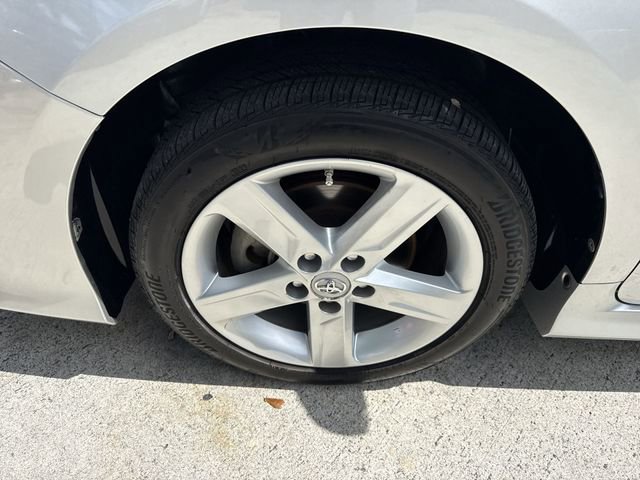 Used 2012 Toyota Camry SE image 10