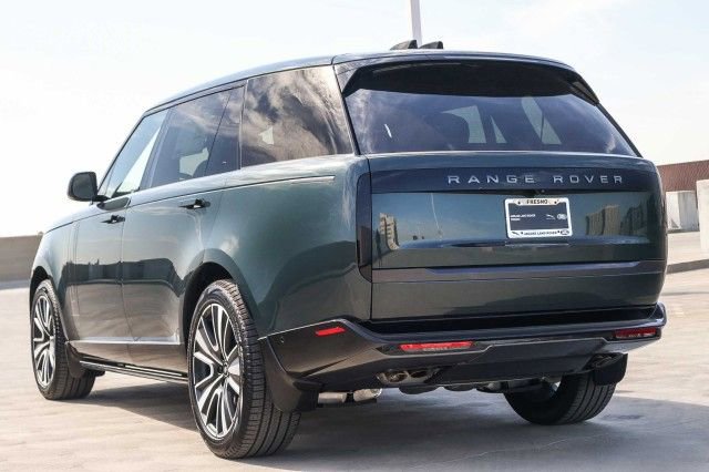 New 2025 Land Rover Range Rover Long Wheelbase SE image 6