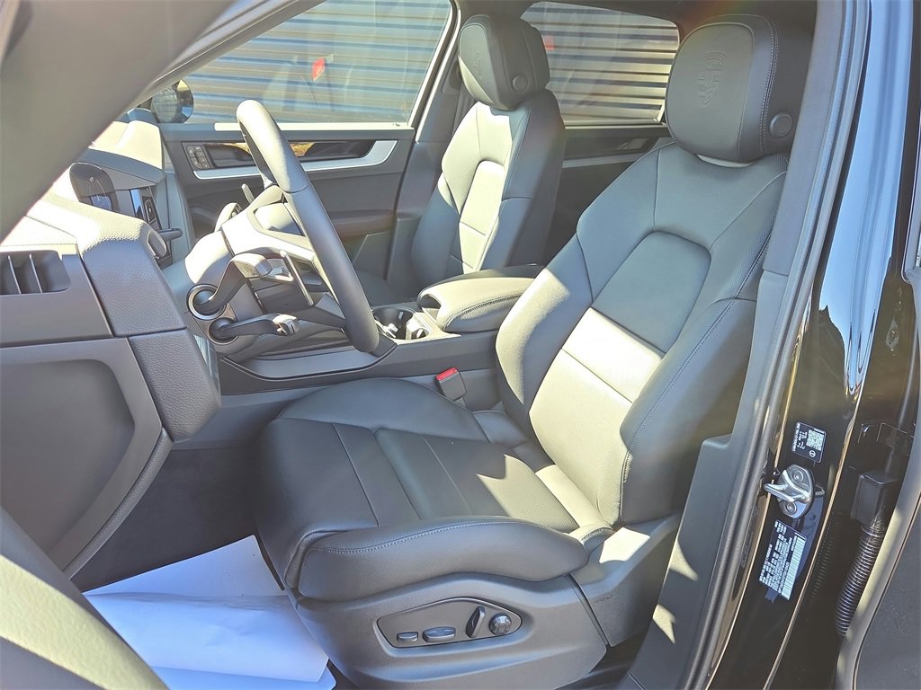 New 2026 Porsche Cayenne E-Hybrid image 5