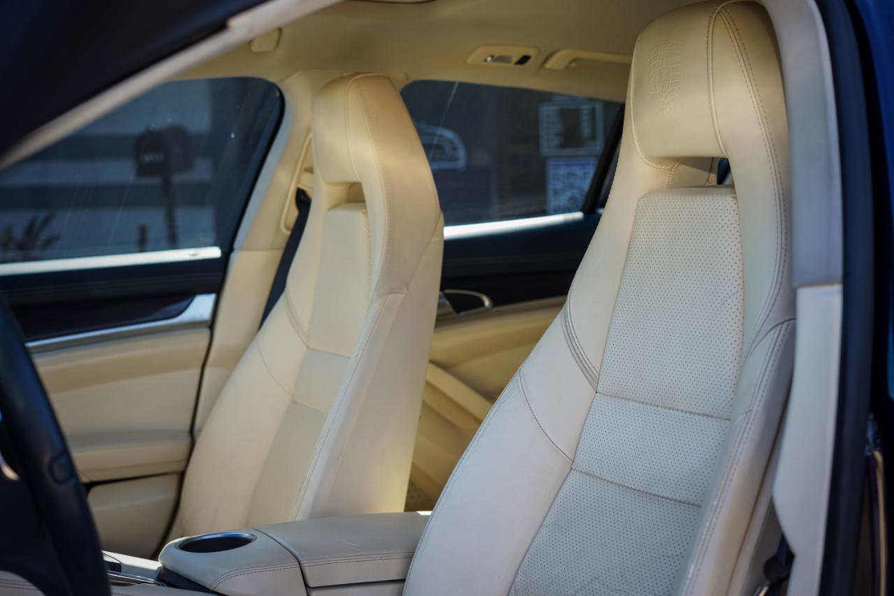 Used 2012 Porsche Panamera S RWD image 19