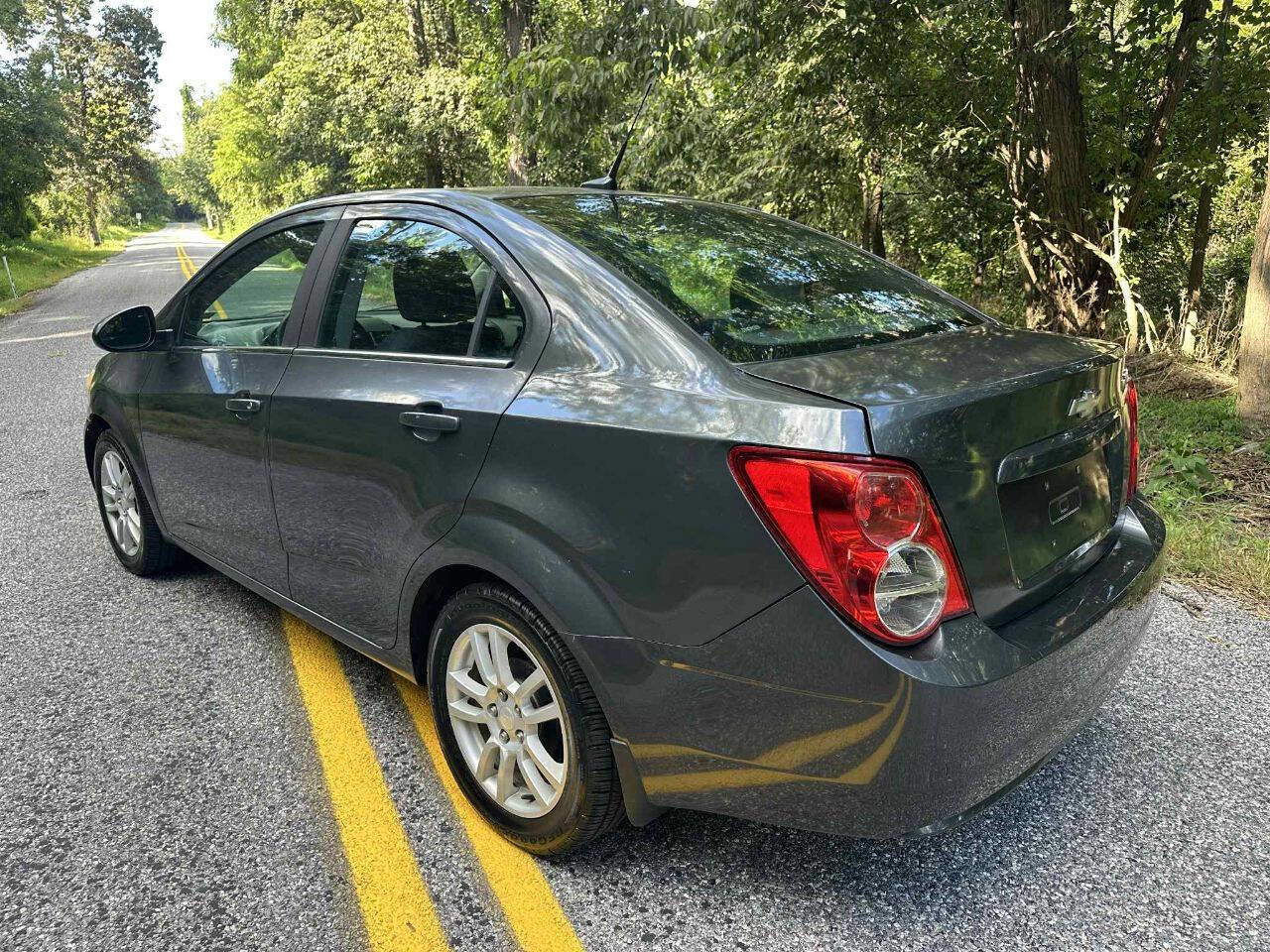 Used 2013 Chevrolet Sonic LT w/ Wheels and Fog Lamp Package image 5