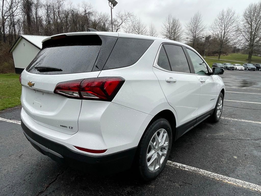 Certified 2023 Chevrolet Equinox LT w/ Driver Convenience Package image 3