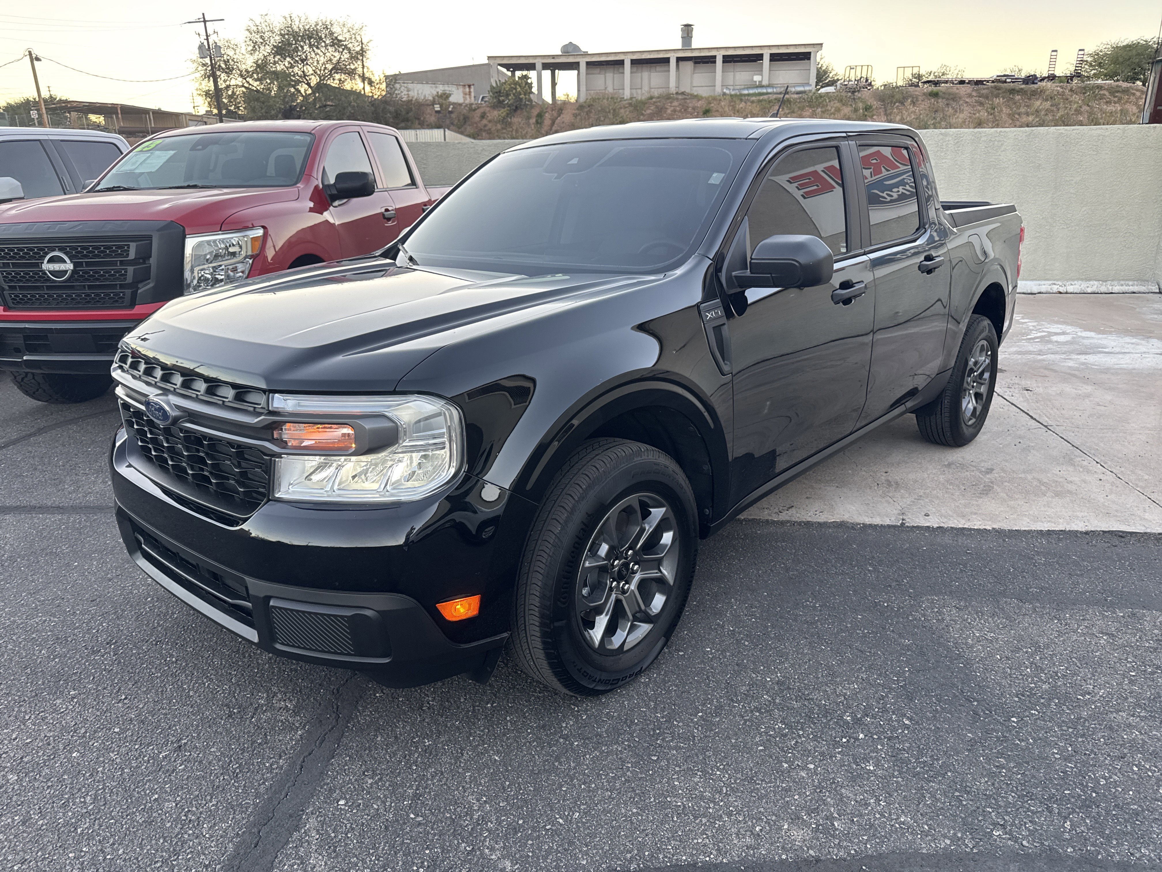 Used 2024 Ford Maverick XLT image 3
