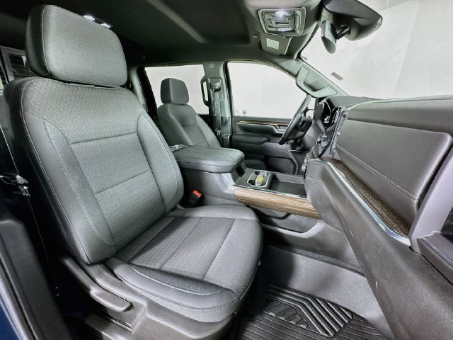 Used 2025 Chevrolet Silverado 2500 LT w/ All Star Edition AWD/4WD image 28