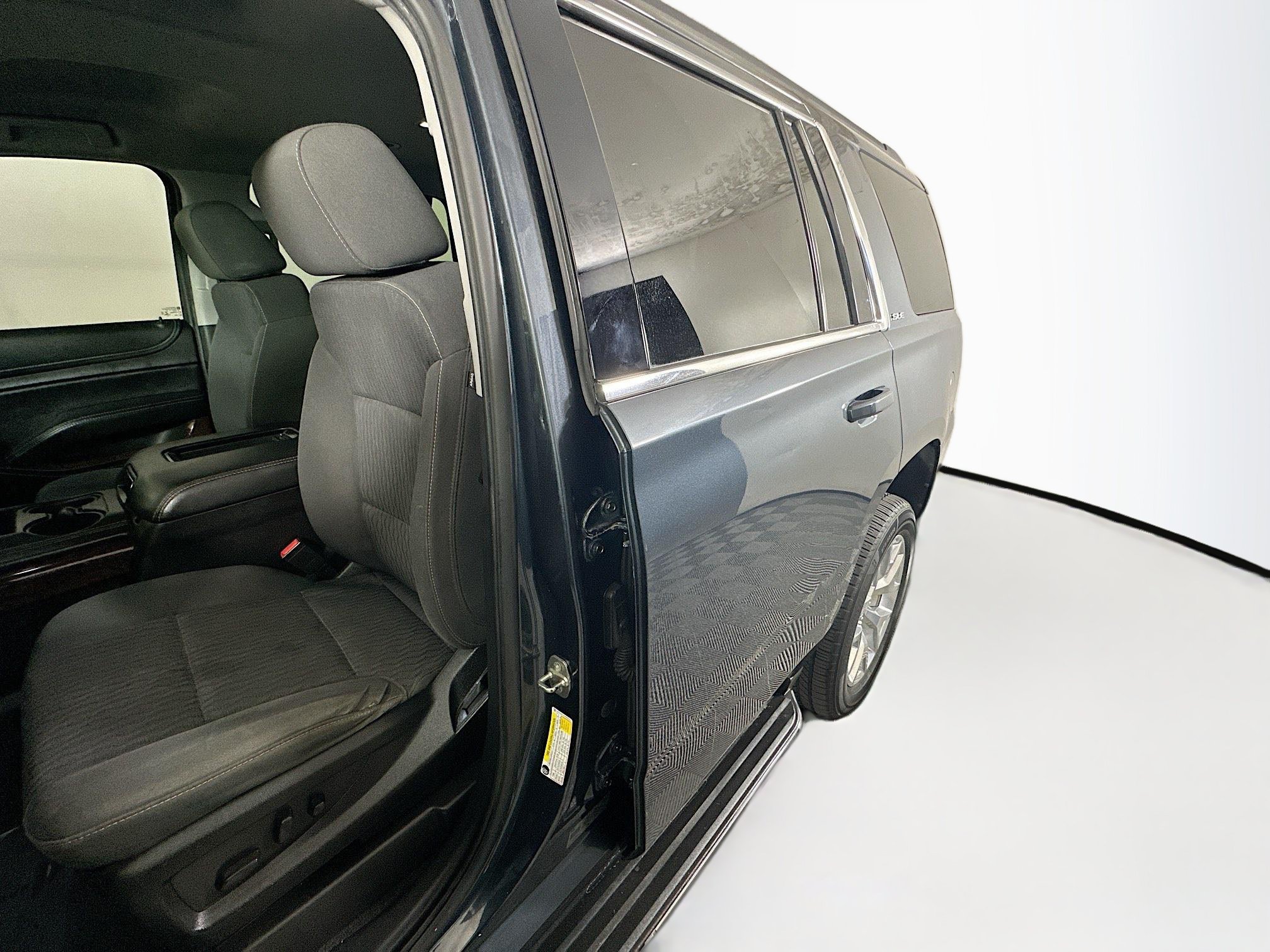 Used 2020 GMC Yukon SLE w/ SLE Value Package RWD image 12