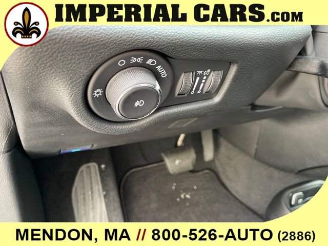 New 2026 Chrysler Pacifica Select image 29