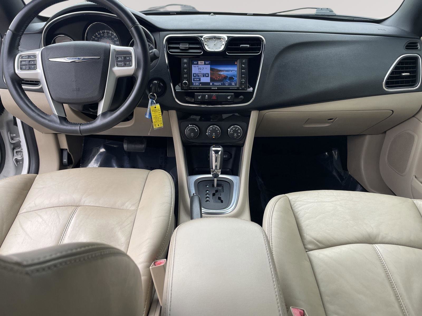 Used 2013 Chrysler 200 Limited FWD image 16