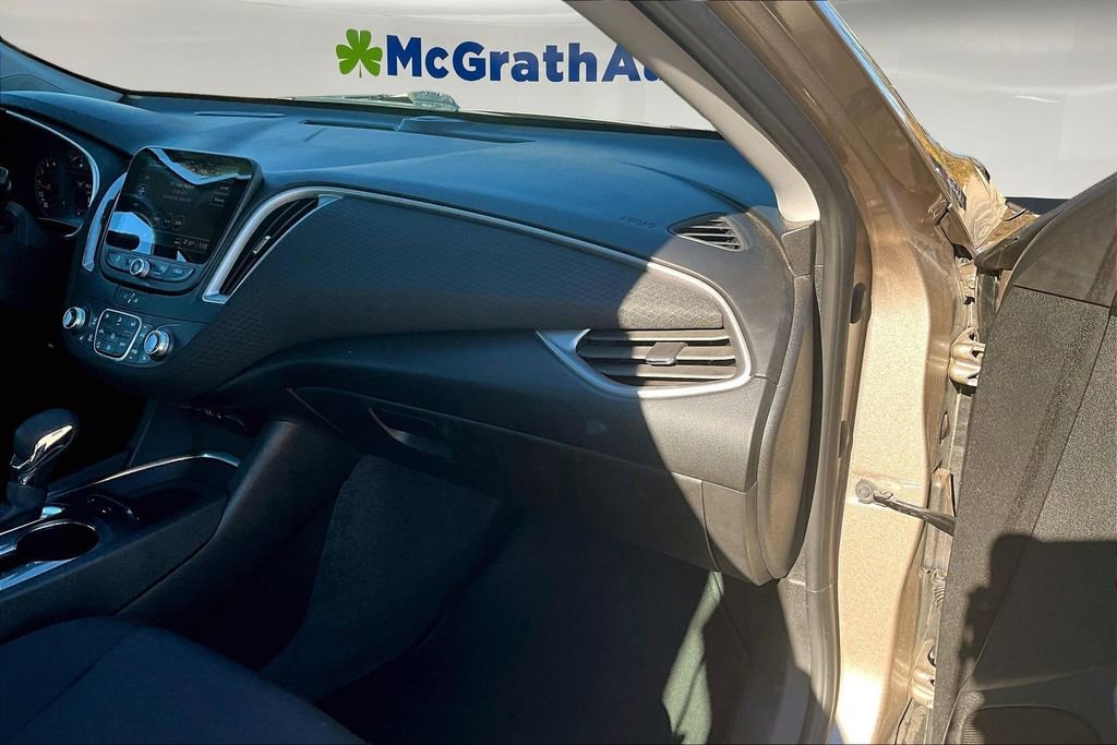 Used 2024 Chevrolet Malibu LT image 24